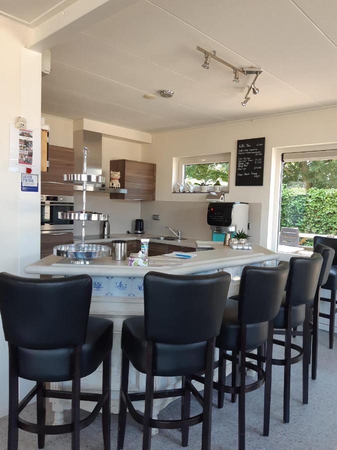 B&B De Kandelaar Biddinghuizen Exteriör bild